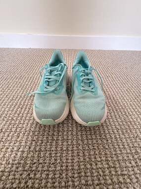 Hoka Arahi 7 Women's Running Shoes Size 7B